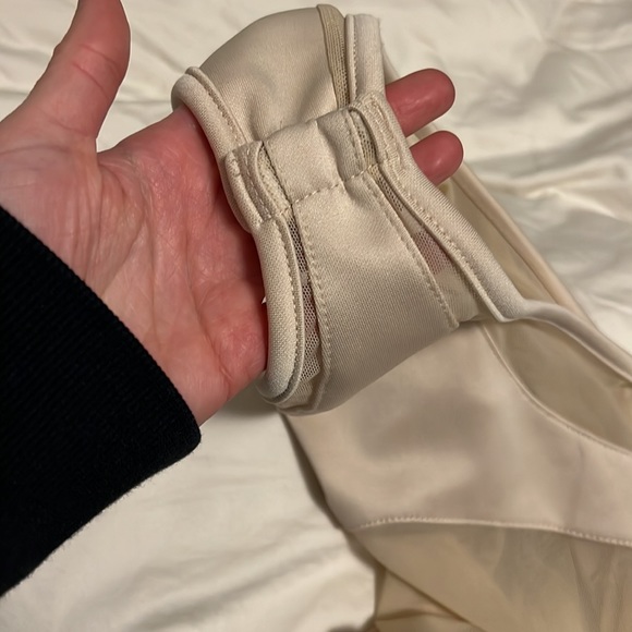 3/$20 Fashion nova body suit - Picture 5 of 6